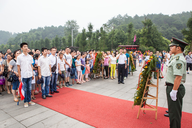 开挖机，坐游艇、飞机 山河智能开展员工家属开放日活动