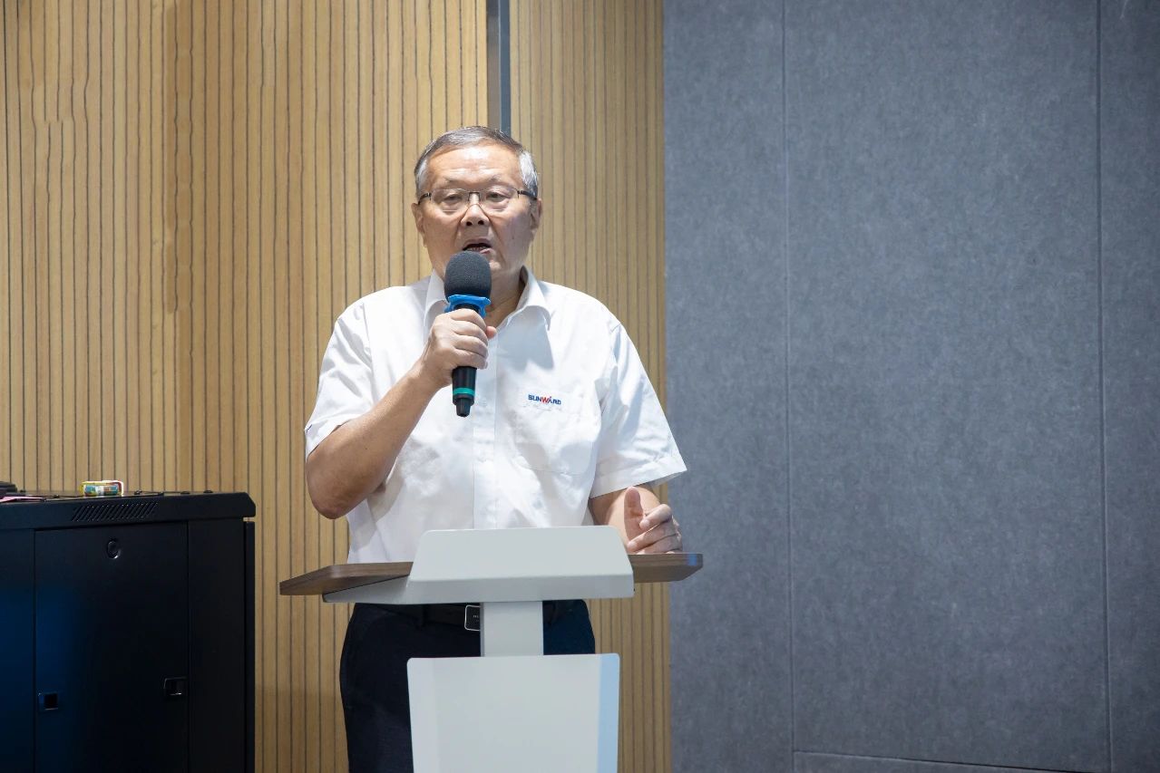 强化管理重心下移,山河智能开展领导力培训助力公司高质量快速发展