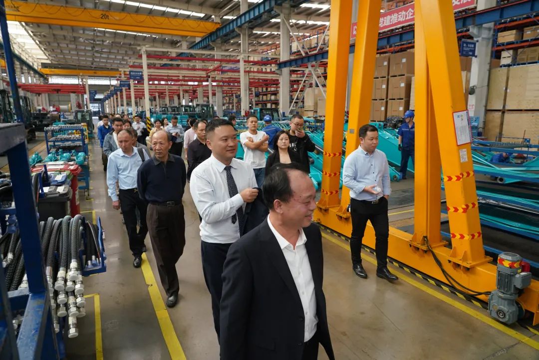 湖南省矿业协会第二届一次会员代表大会暨第二届一次理事会在山河智能顺利召开