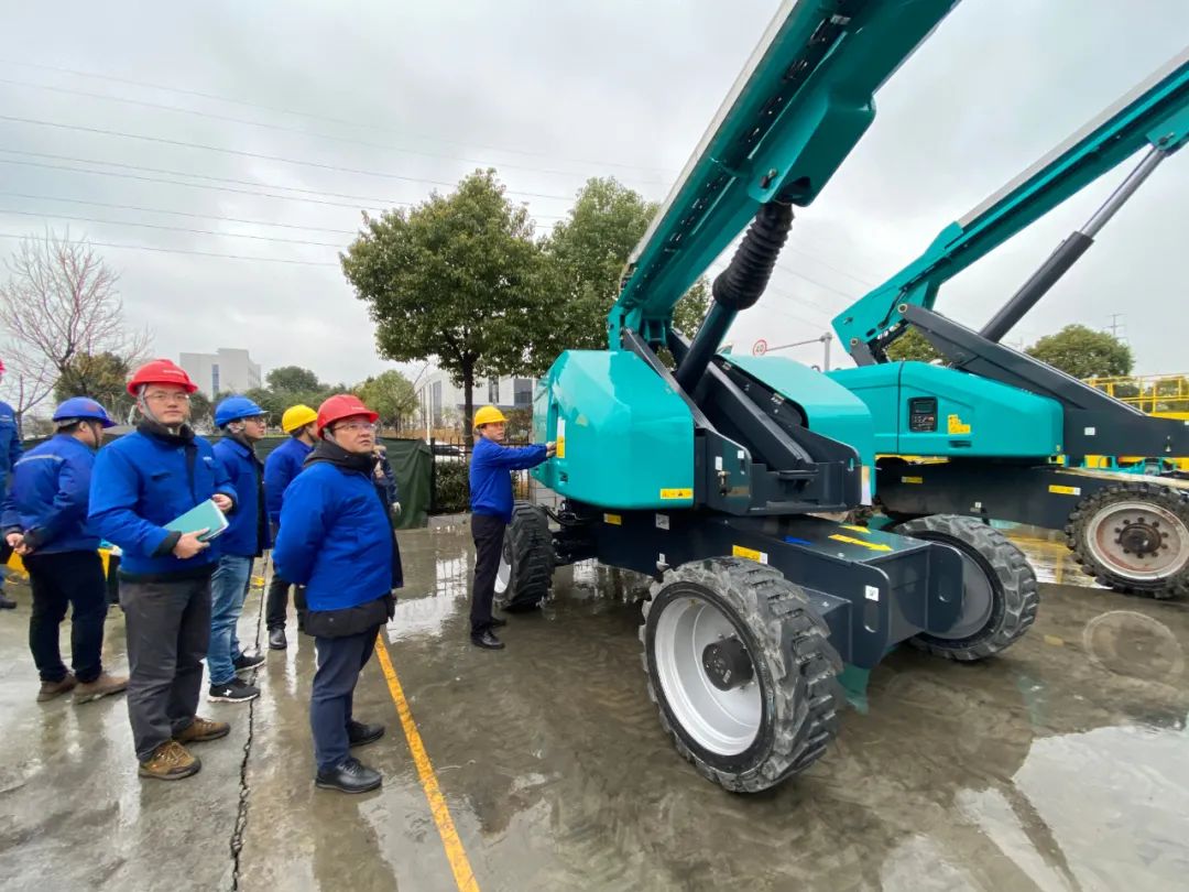 勇闯蓝海！山河智能两款臂式高空作业平台正式“出道”