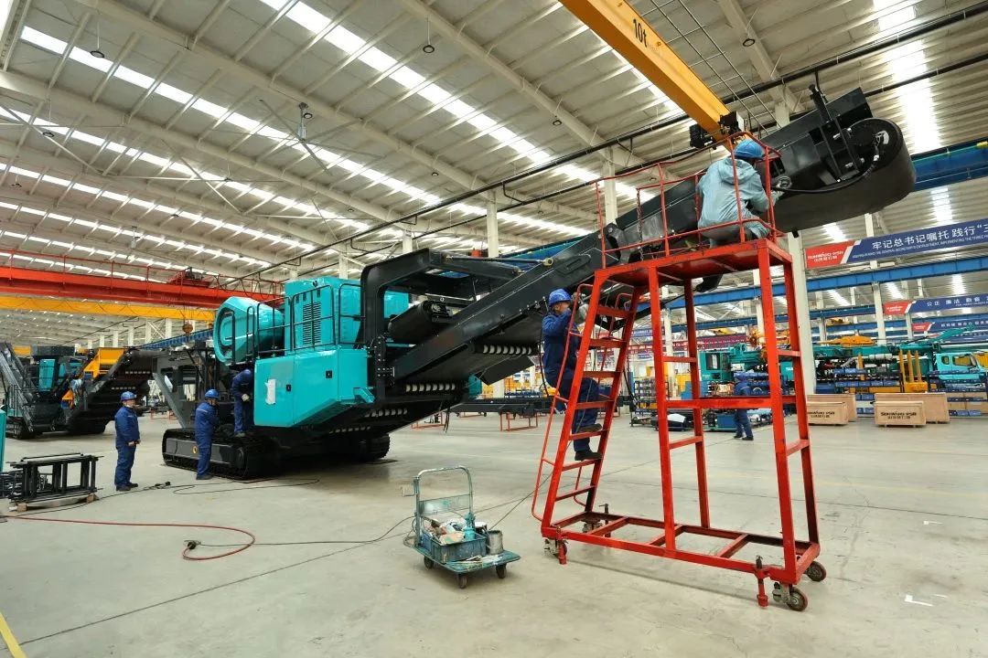 莫道君行早,更有早行人!山河智能癸卯兔年开工大吉