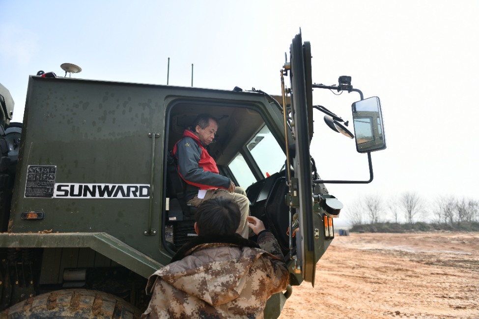 “十三五”国家重点研发计划课题装备顺利通过验收！山河智能为应急救援再添硬核力量