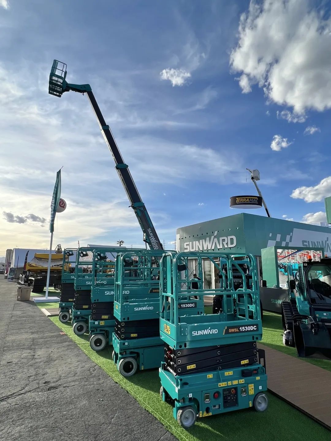 拉展直播 | 山河智能高空精品亮相2023美国拉展,哪款是你的最爱?