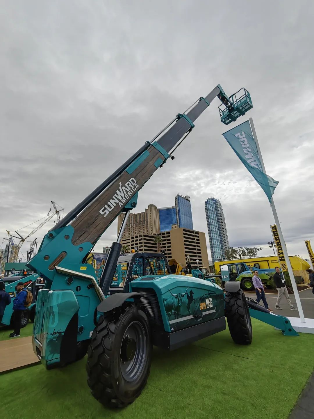 拉展直播 | 山河智能高空精品亮相2023美国拉展,哪款是你的最爱?