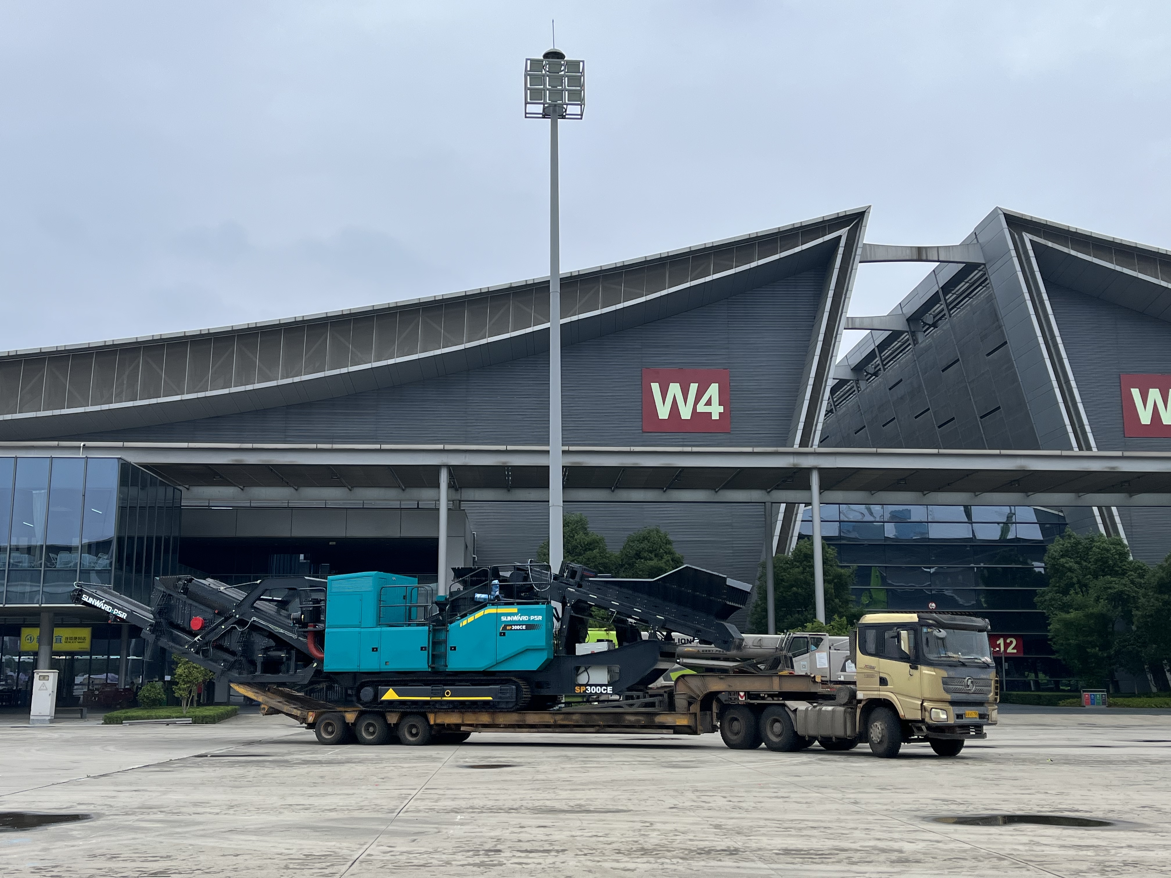 2023 CICEE | 进场布展!倒计时3天,山河智能亮点剧透来了