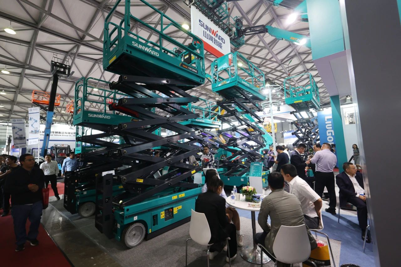 精品出击，闪耀魔都！山河智能全系列高空机械亮相2023亚洲国际高空展