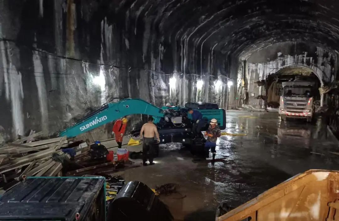 山河智能售后服务:全力以赴,赋予机器生命与活力