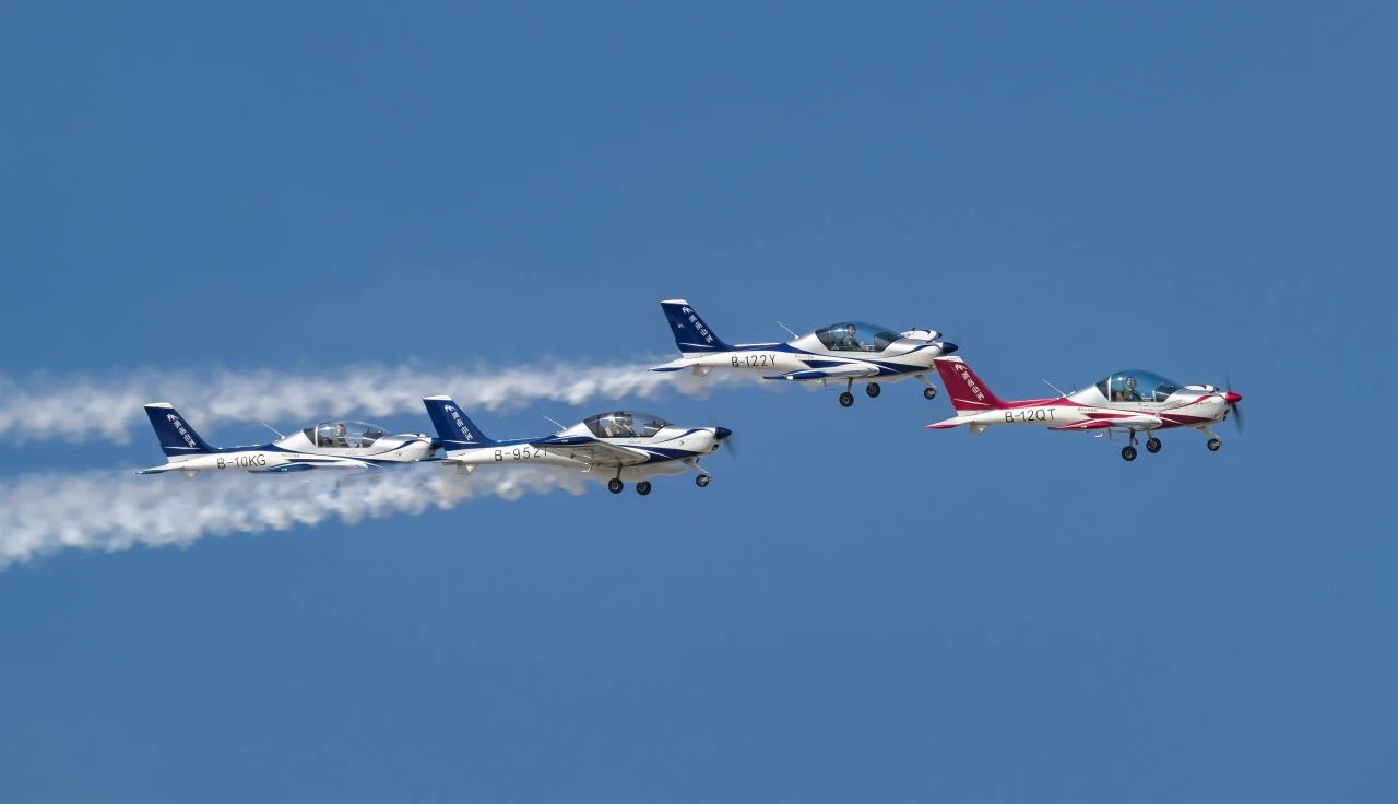 二十载磨砺，“阿若拉”飞机累计飞行时间突破11万小时！