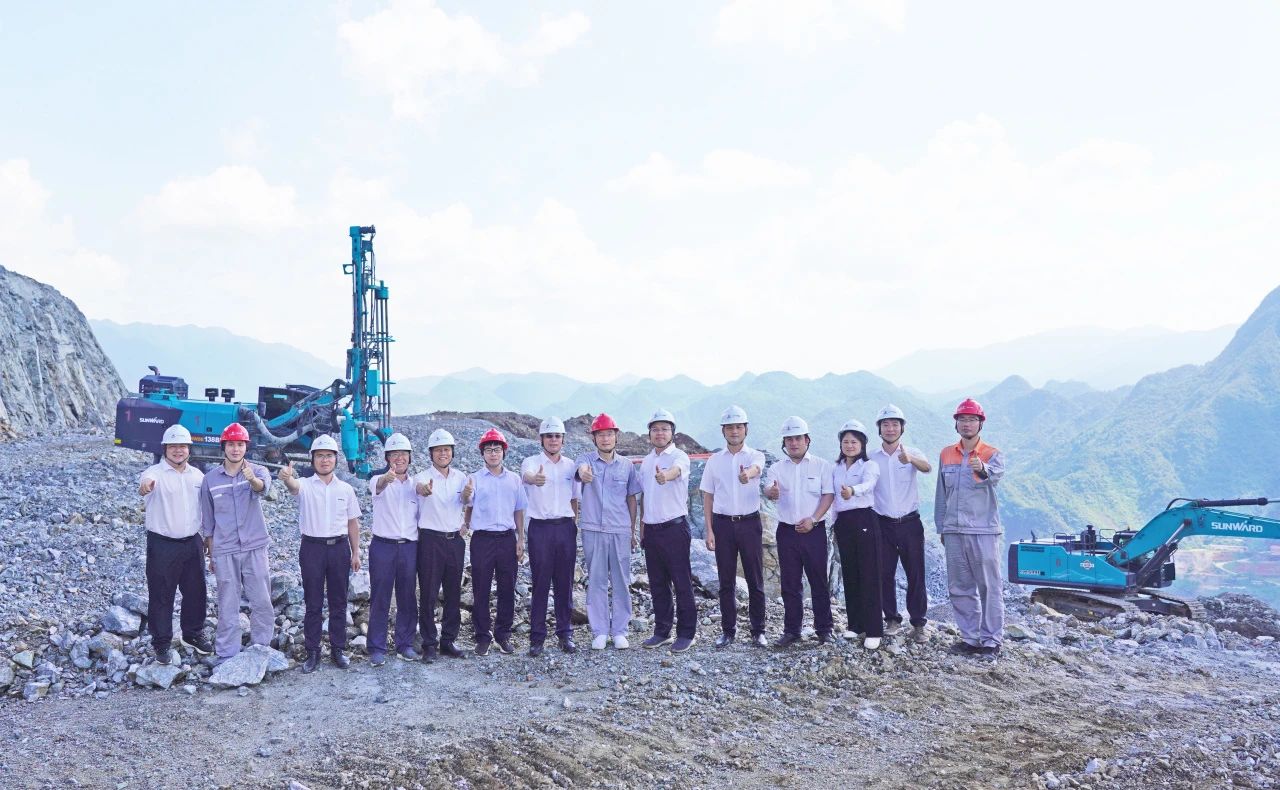 合作共赢,智胜未来!山河智能拜访湖南柿竹园有色金属有限责任公司