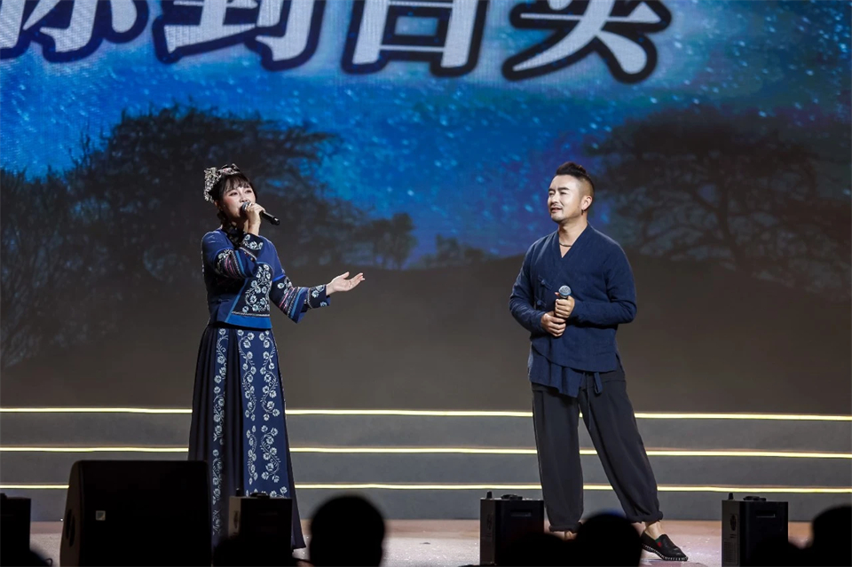 创新引领价值 理想成就未来——庆祝山河智能成立25周年表彰大会暨文艺晚会隆重举行