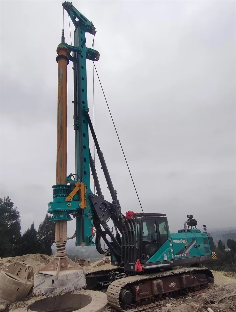 山河智能举办电塔桩技术创新交流会,为电力基础设施建设注入新动力