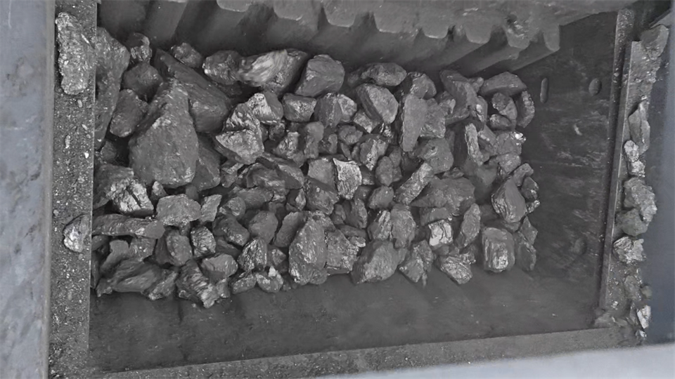 不惧-30℃极寒挑战，山河普石勒破碎筛分设备稳定运行！