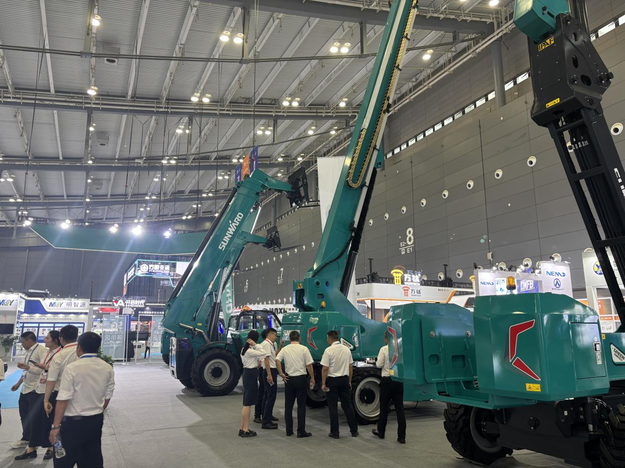 2025 CICEE | 山河智能SWT34JE-P电动直臂式高空作业平台重磅发布！